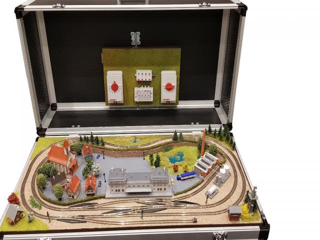 Valise de transport trains miniatures